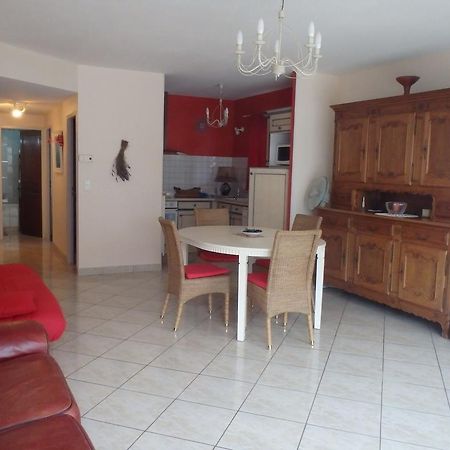 Le Moulin Des Pres Avec Terrasse Apartment Vesoul Cameră foto