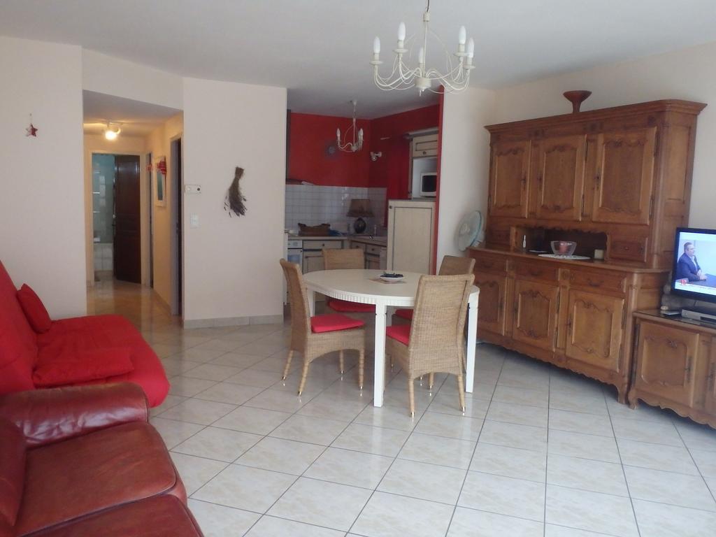 Le Moulin Des Pres Avec Terrasse Apartment Vesoul Cameră foto